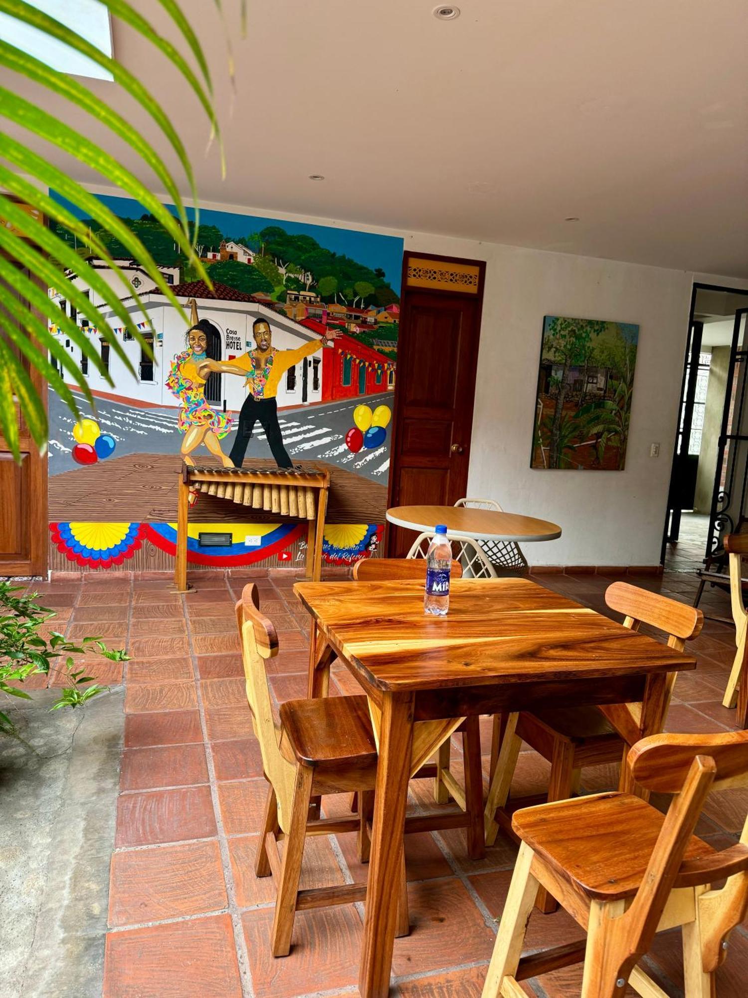 Hotel Casa Bresse Cali Exterior foto