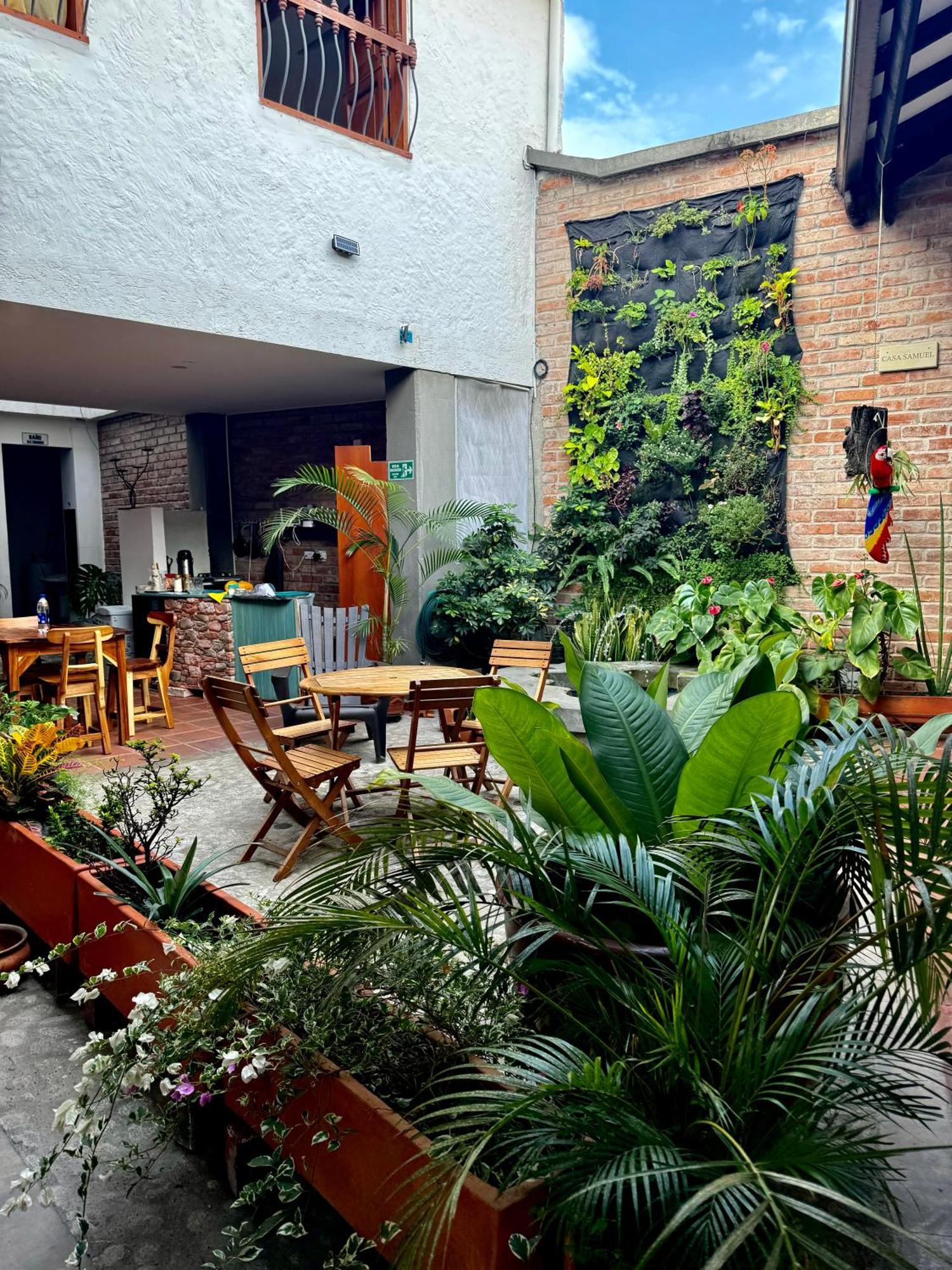 Hotel Casa Bresse Cali Exterior foto