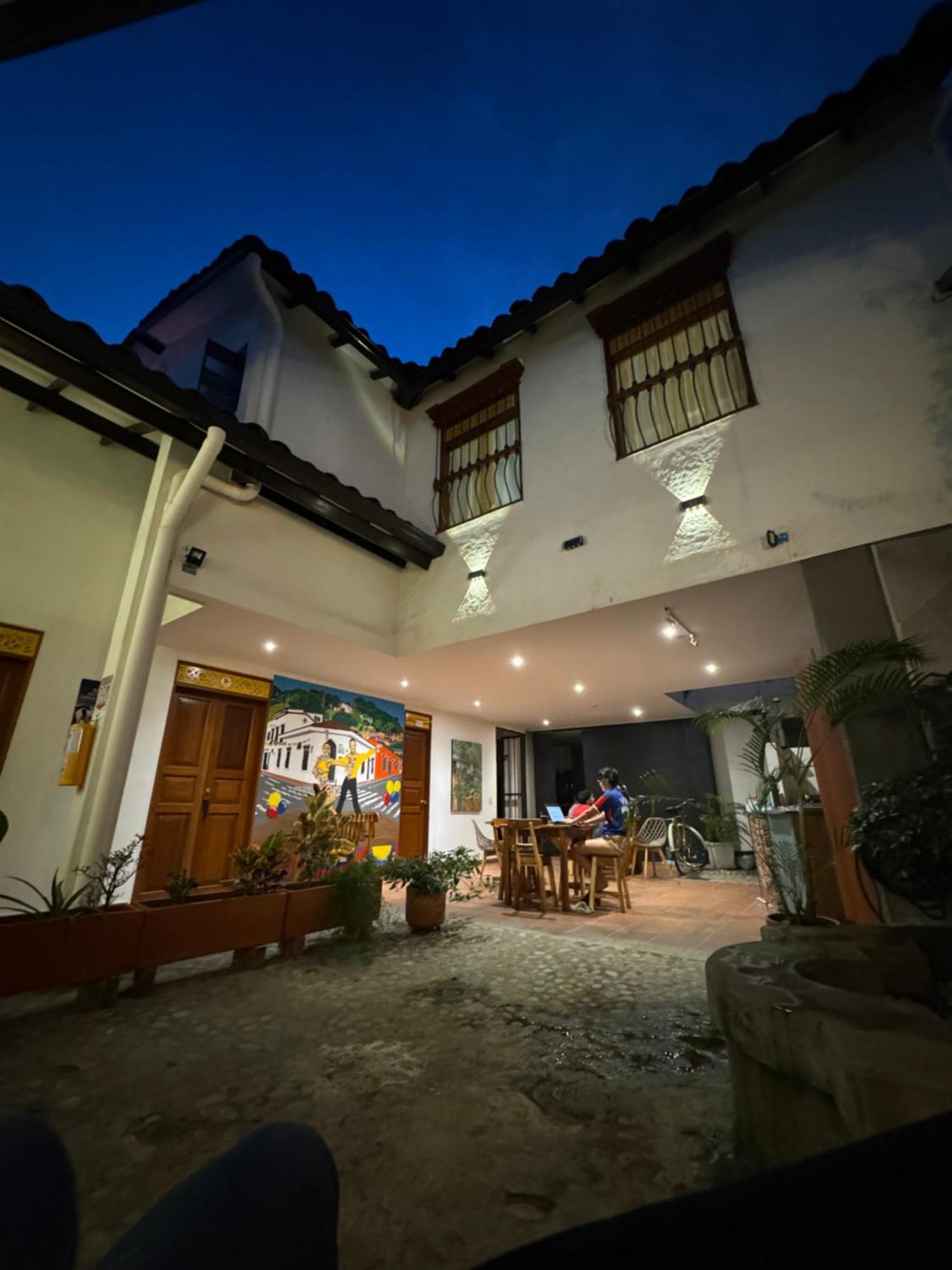 Hotel Casa Bresse Cali Exterior foto